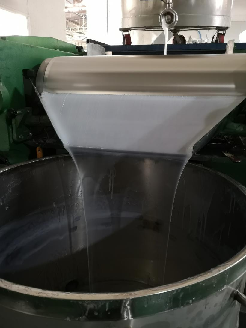 影響模具硅膠粘性因素有哪些？